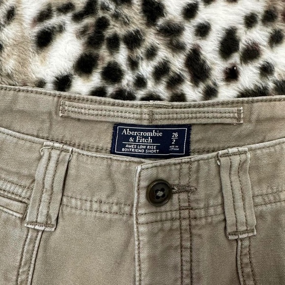 Abercrombie & fitch mini shorts size 2 - Picture 3 of 4